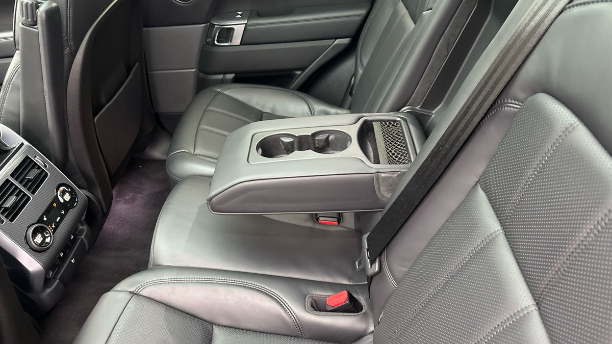 Land Rover Range Rover Sport Image 9