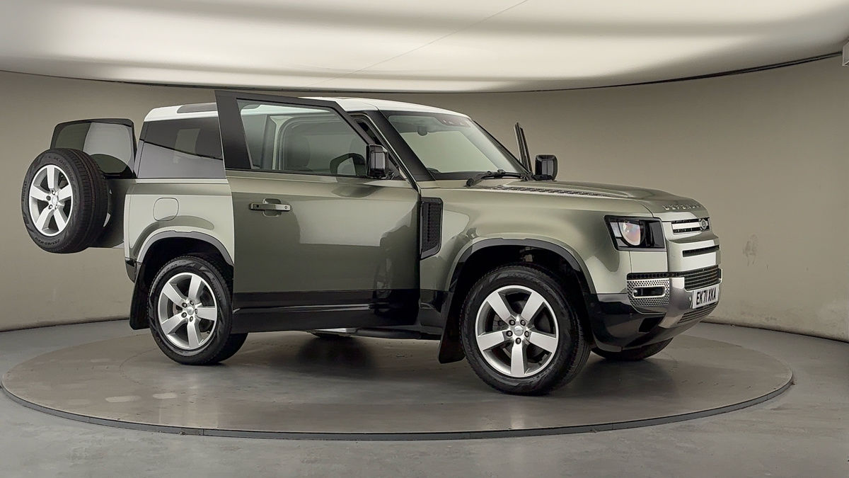 More views of Land Rover Defender 90