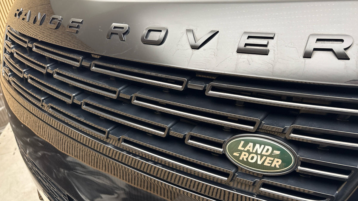 Land Rover Range Rover Sport Image 24