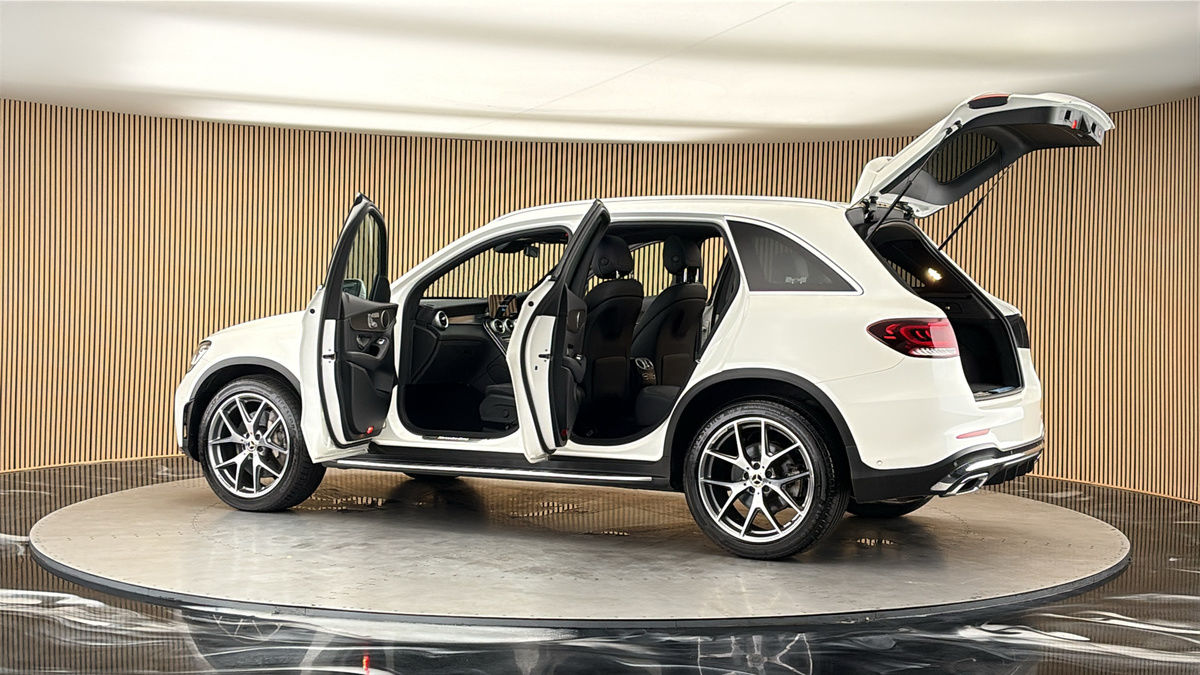 More views of Mercedes-Benz GLC