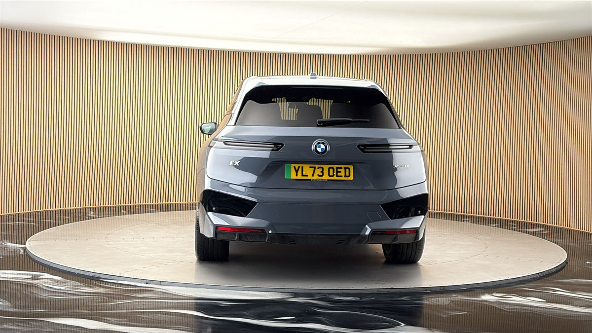 More views of BMW iX