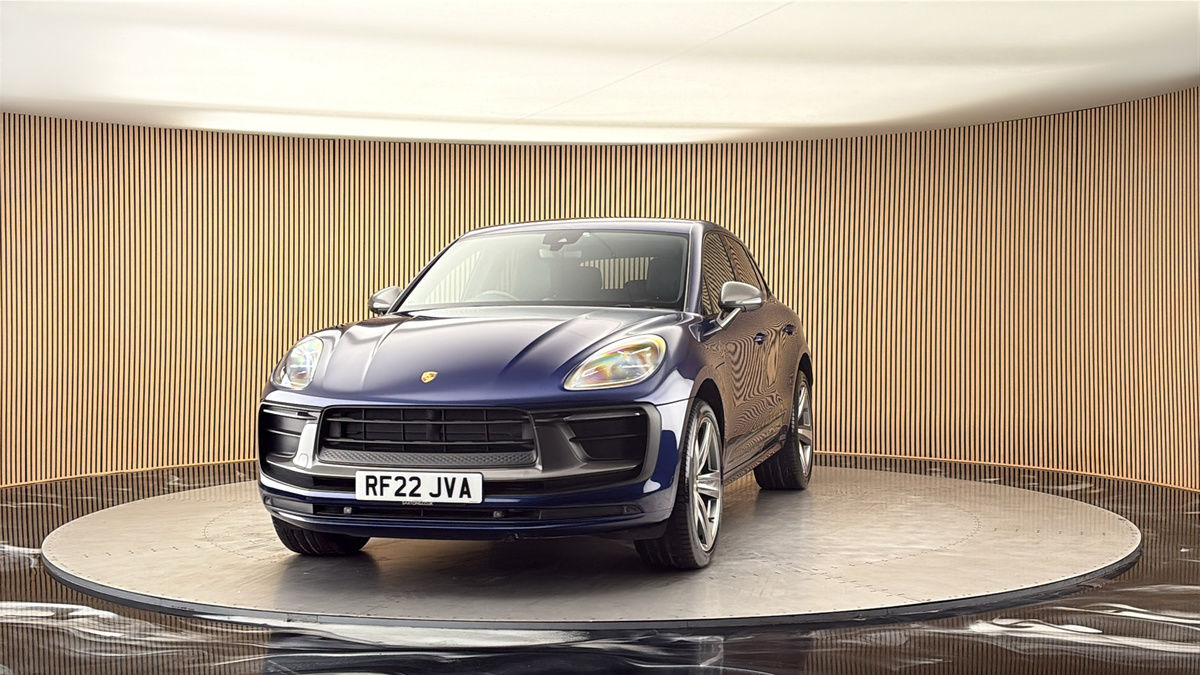 More views of Porsche Macan