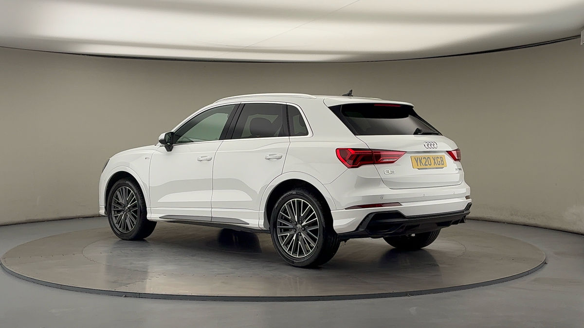 More views of Audi Q3