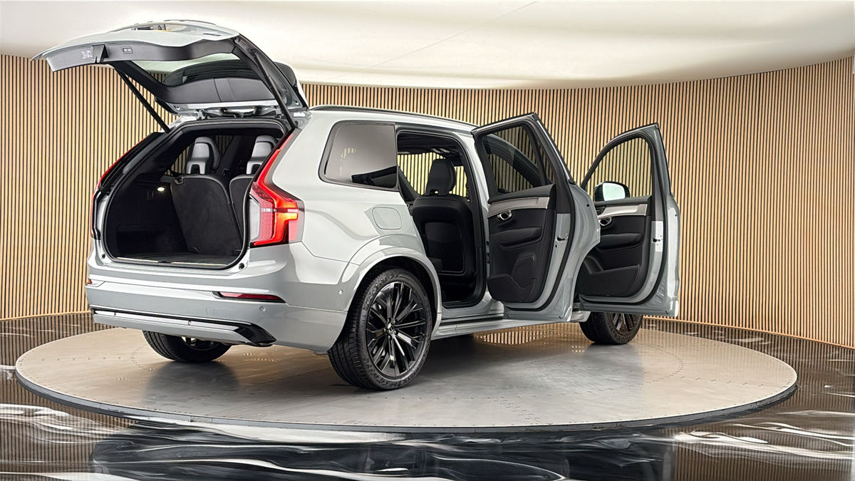 More views of Volvo XC90