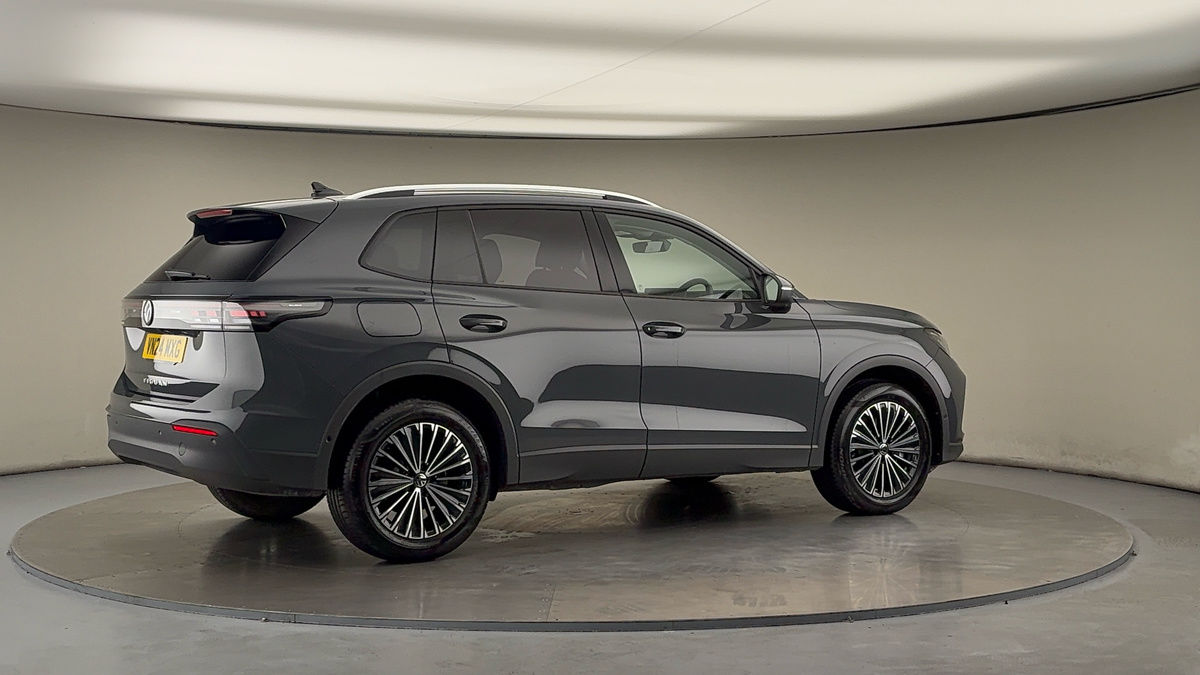 More views of Volkswagen Tiguan