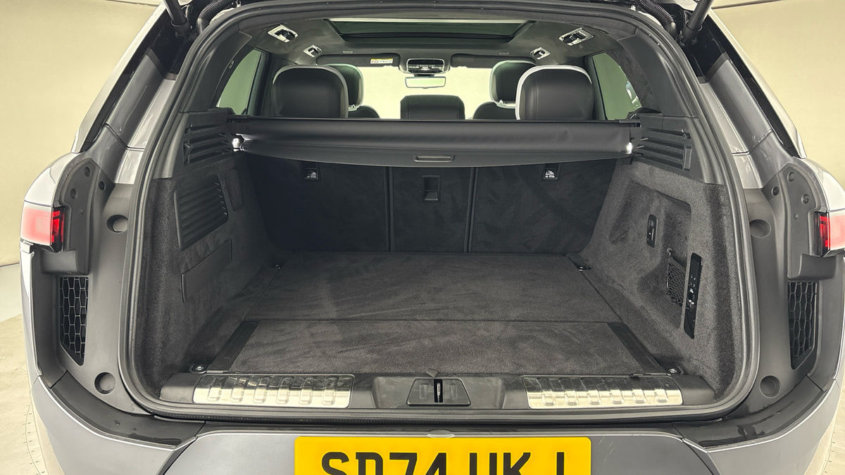 Land Rover Range Rover Sport Image 11