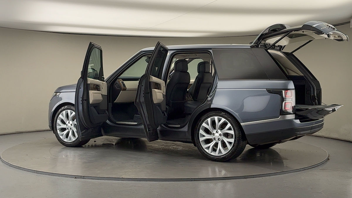 More views of Land Rover Range Rover