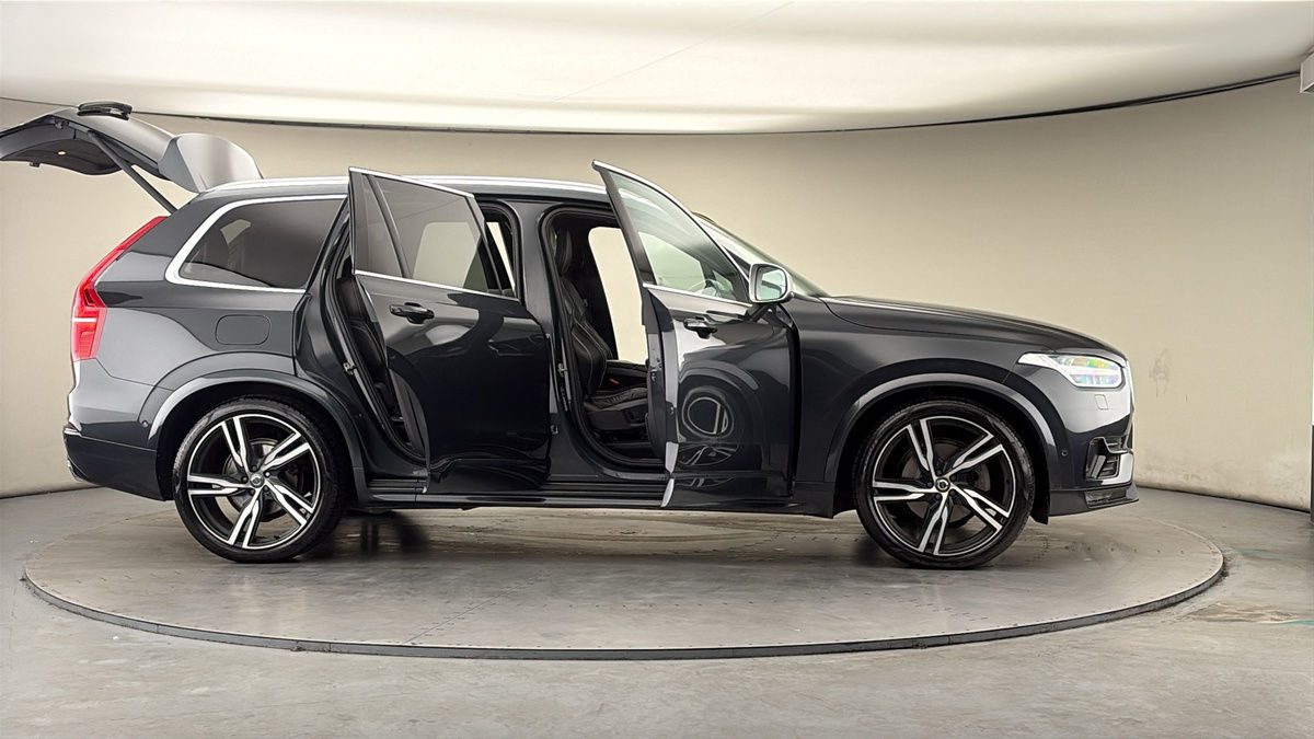 More views of Volvo XC90