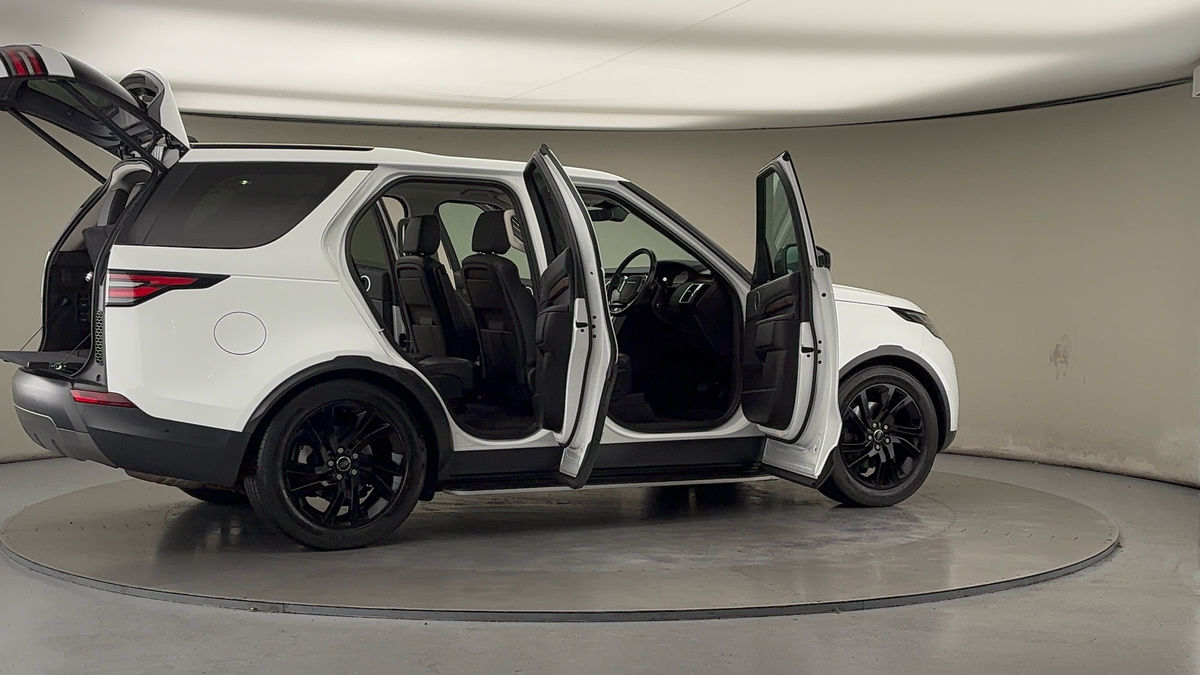 More views of Land Rover Discovery