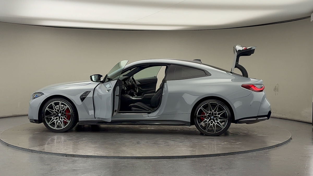 More views of BMW M4 Competition