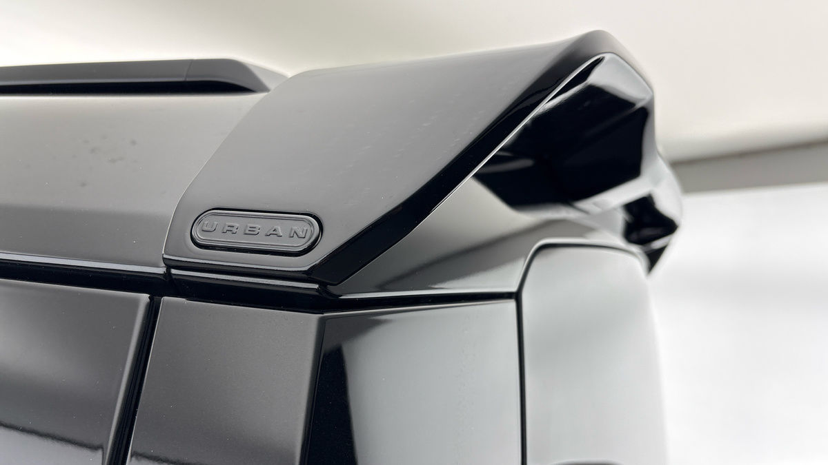 Land Rover Defender 110 Urban Image 27