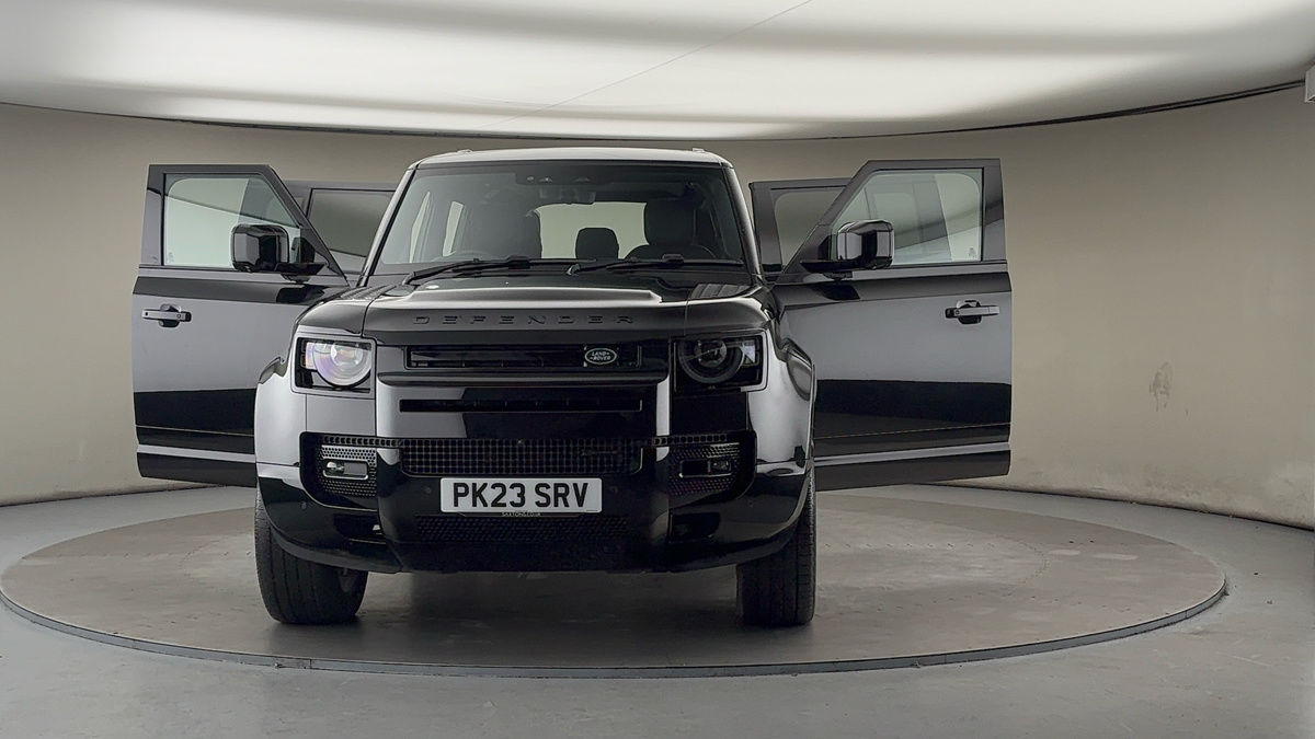 More views of Land Rover Defender 110