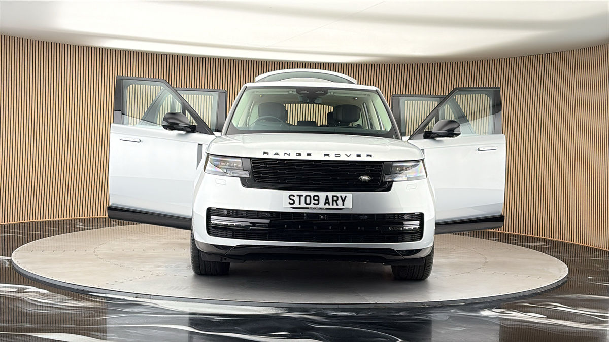 More views of Land Rover Range Rover
