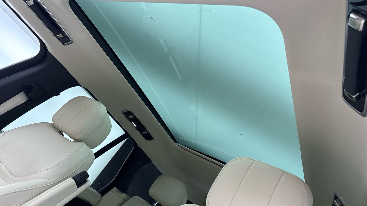Land Rover Range Rover Image 6