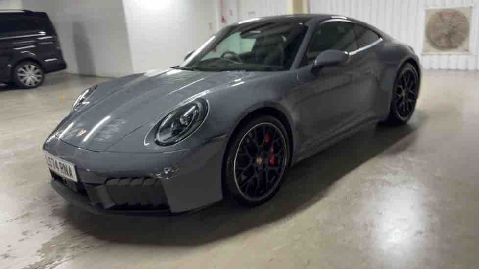 More views of Porsche 911