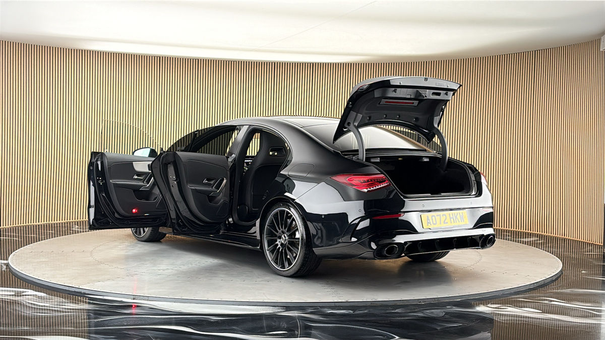 Mercedes-Benz CLA Image 23