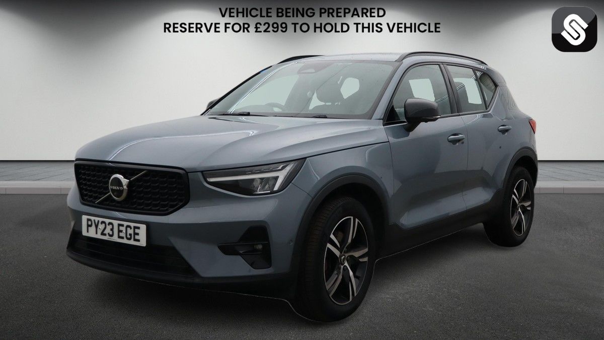 Volvo XC40 Image 2