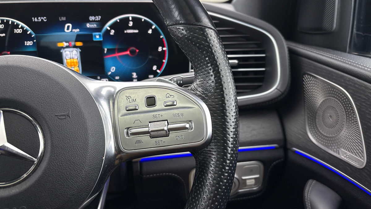 Mercedes-Benz GLE Image 14