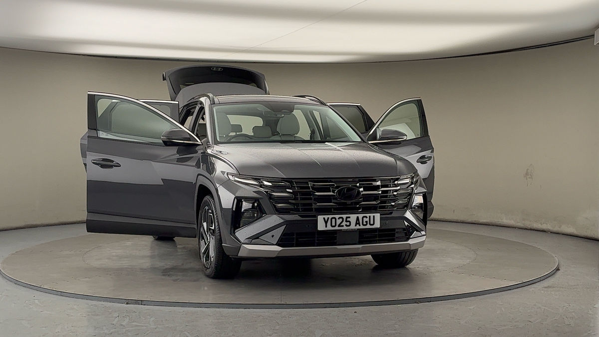 More views of Hyundai TUCSONix35