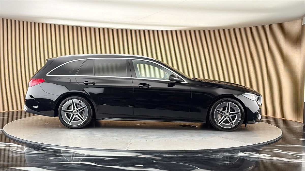 Mercedes-Benz C Class Image 16