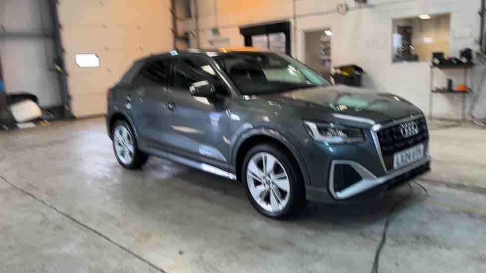 More views of Audi Q2