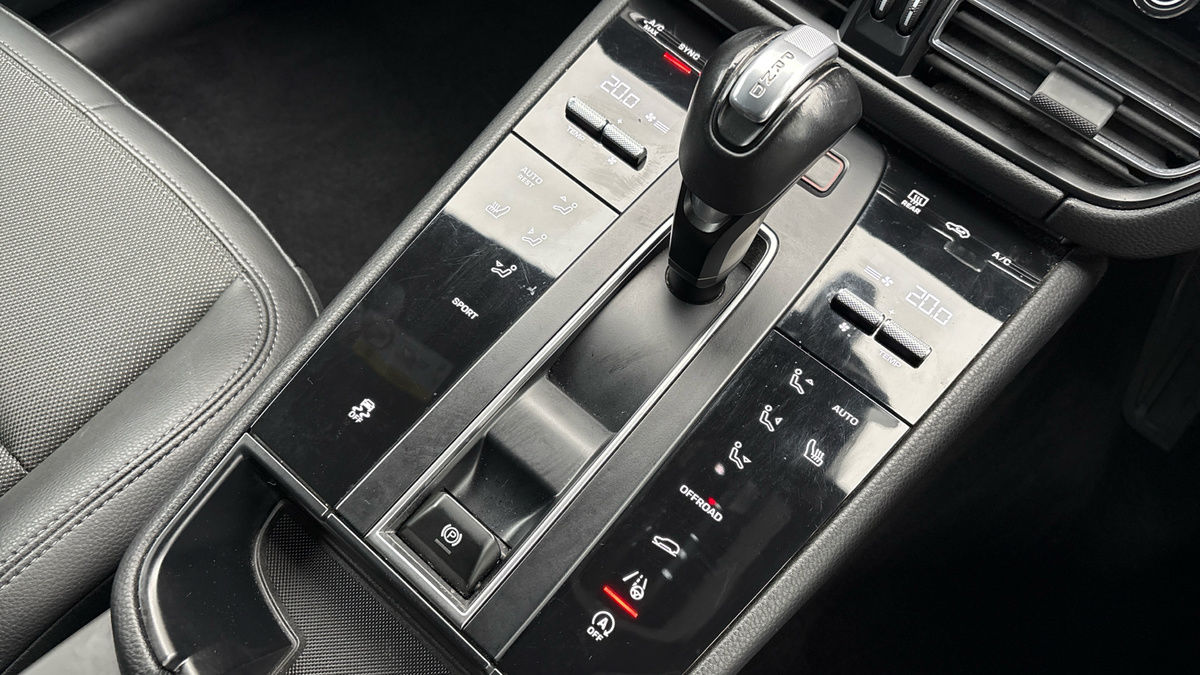 Porsche Macan Image 6
