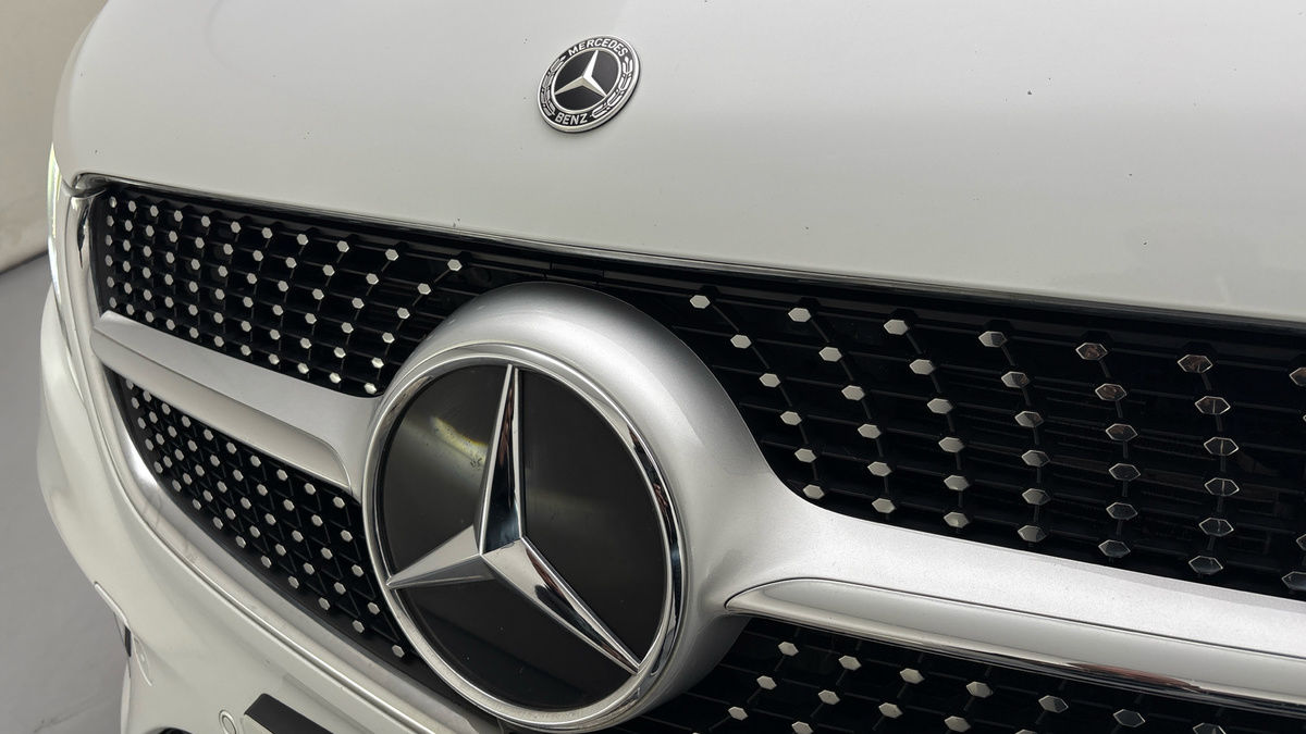 Mercedes-Benz V Class Image 24