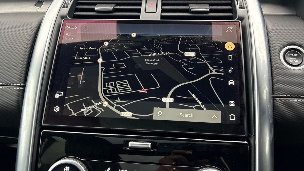 Land Rover Discovery Image 17