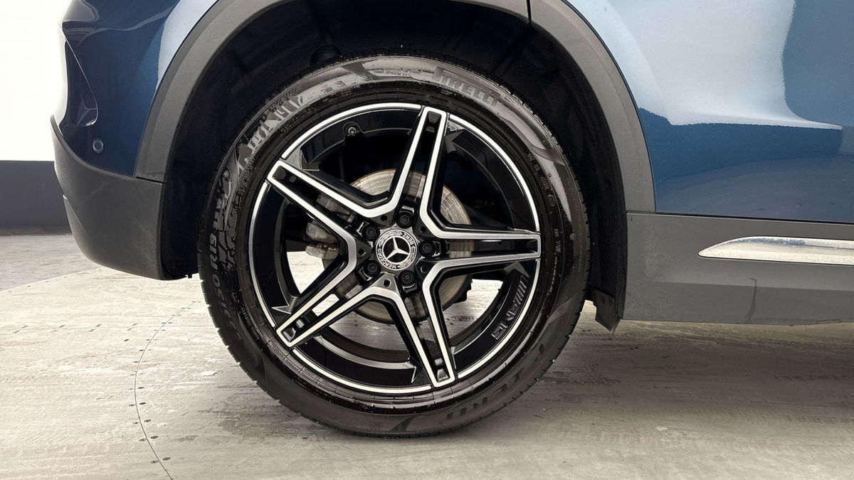 Mercedes-Benz GLA Image 10