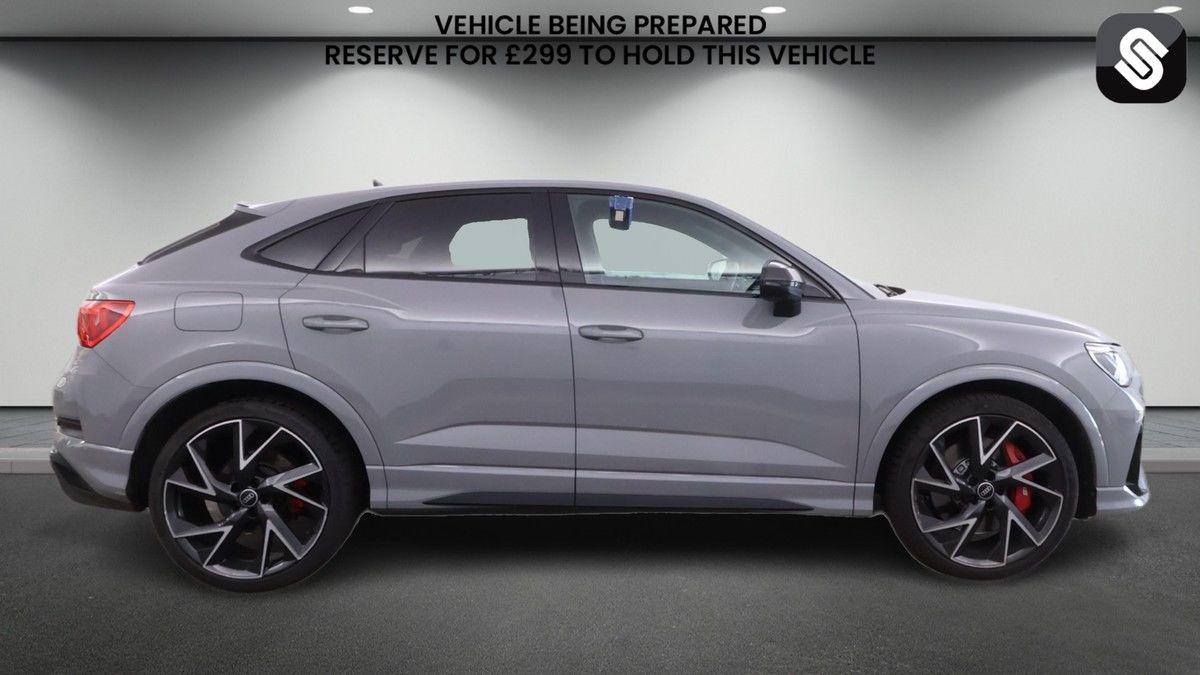 Audi RS Q3 Image 5