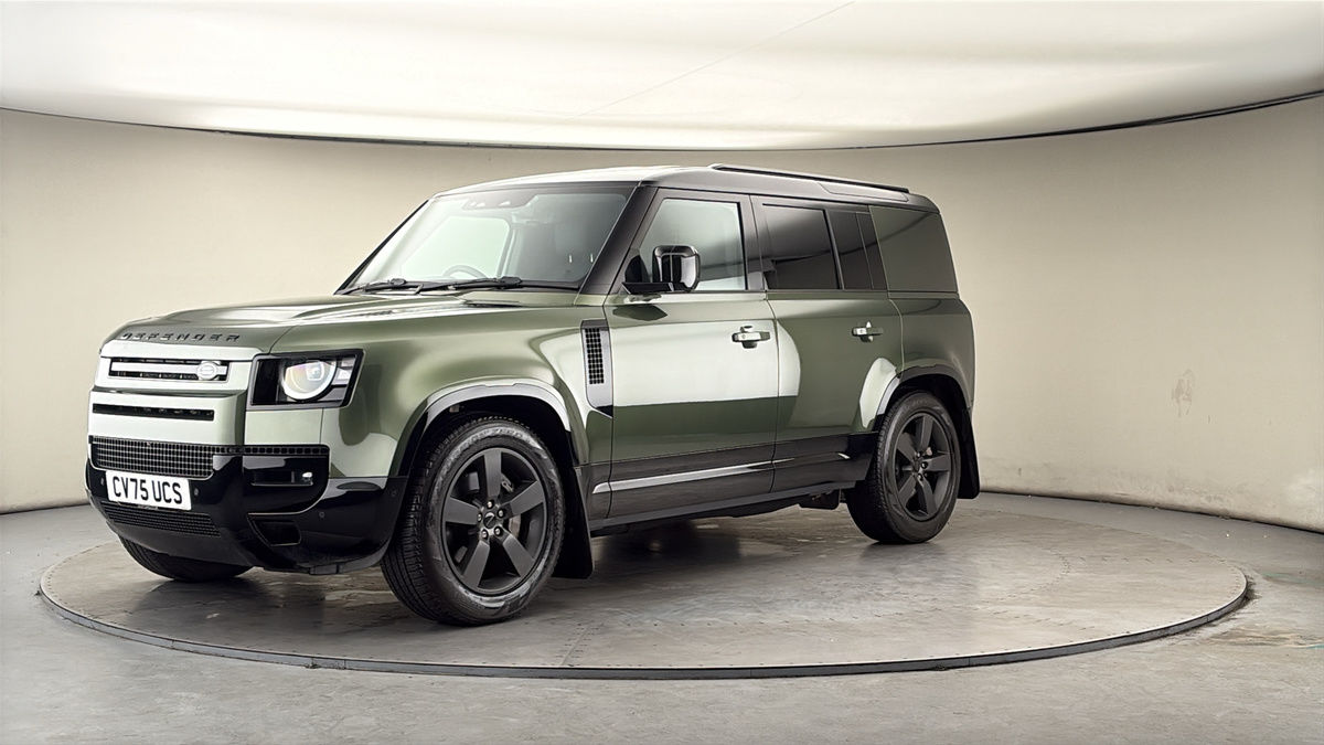Land Rover Defender 110 Image 20