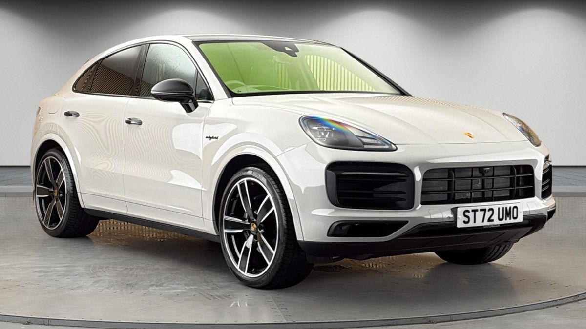 Porsche Cayenne Sticky Header Image