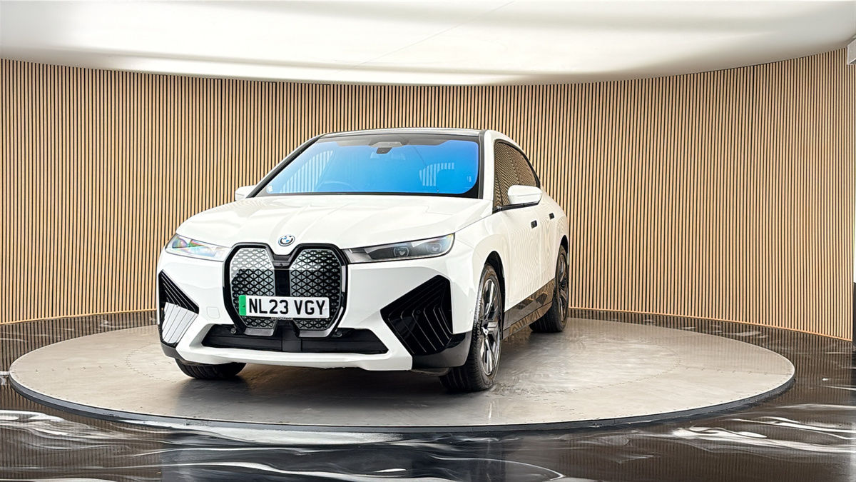More views of BMW iX