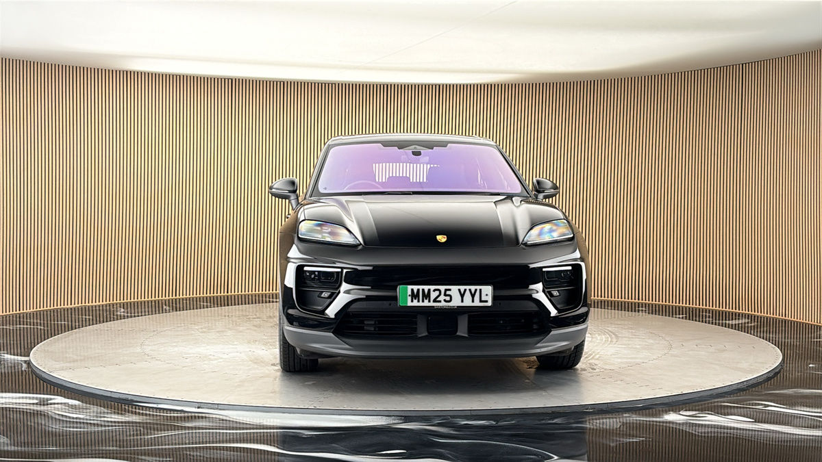 More views of Porsche Macan