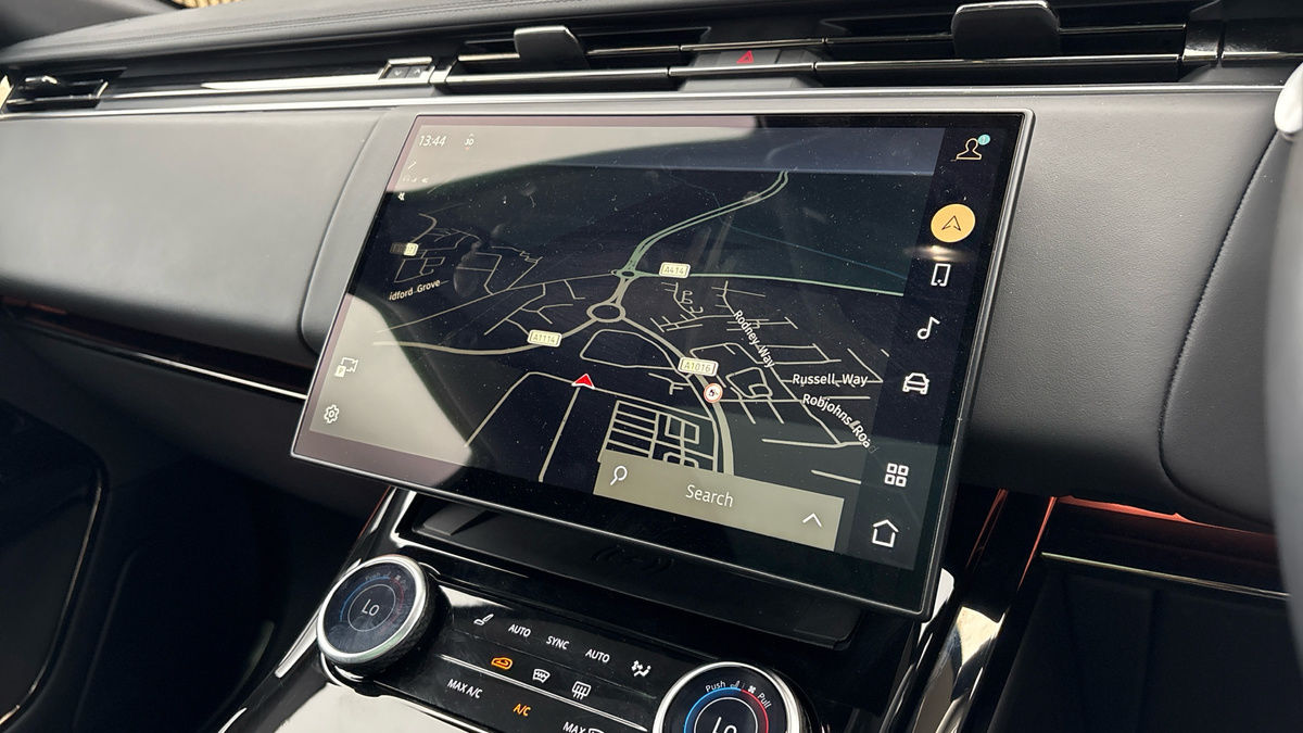 Land Rover Range Rover Sport Image 17
