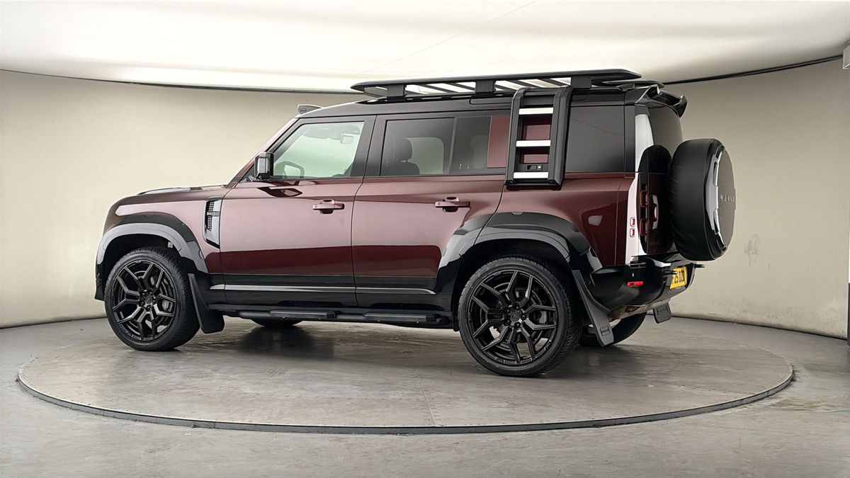 More views of Land Rover Defender 110