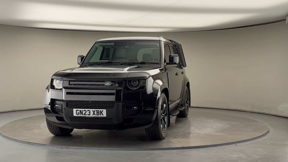 More views of Land Rover Defender 110