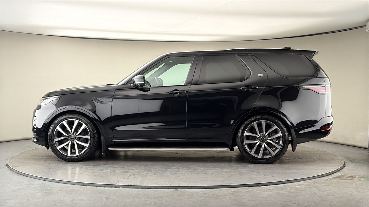 More views of Land Rover Discovery