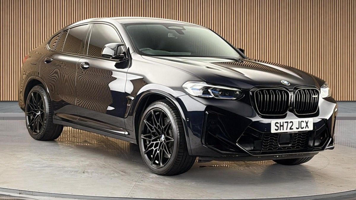 BMW X4 M Sticky Header Image