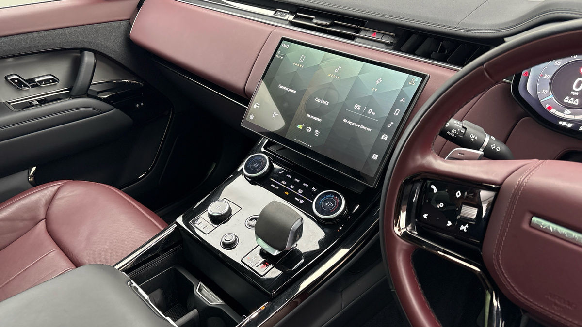 Land Rover Range Rover Sport Image 18