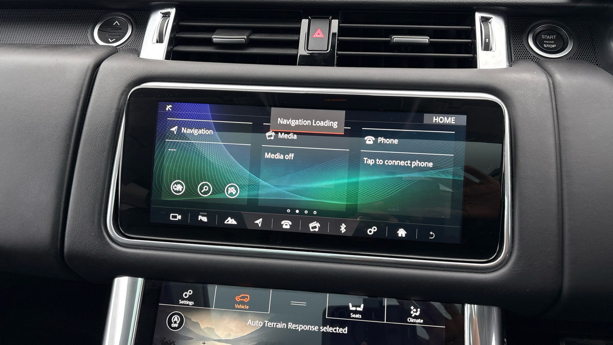 Land Rover Range Rover Sport Image 17