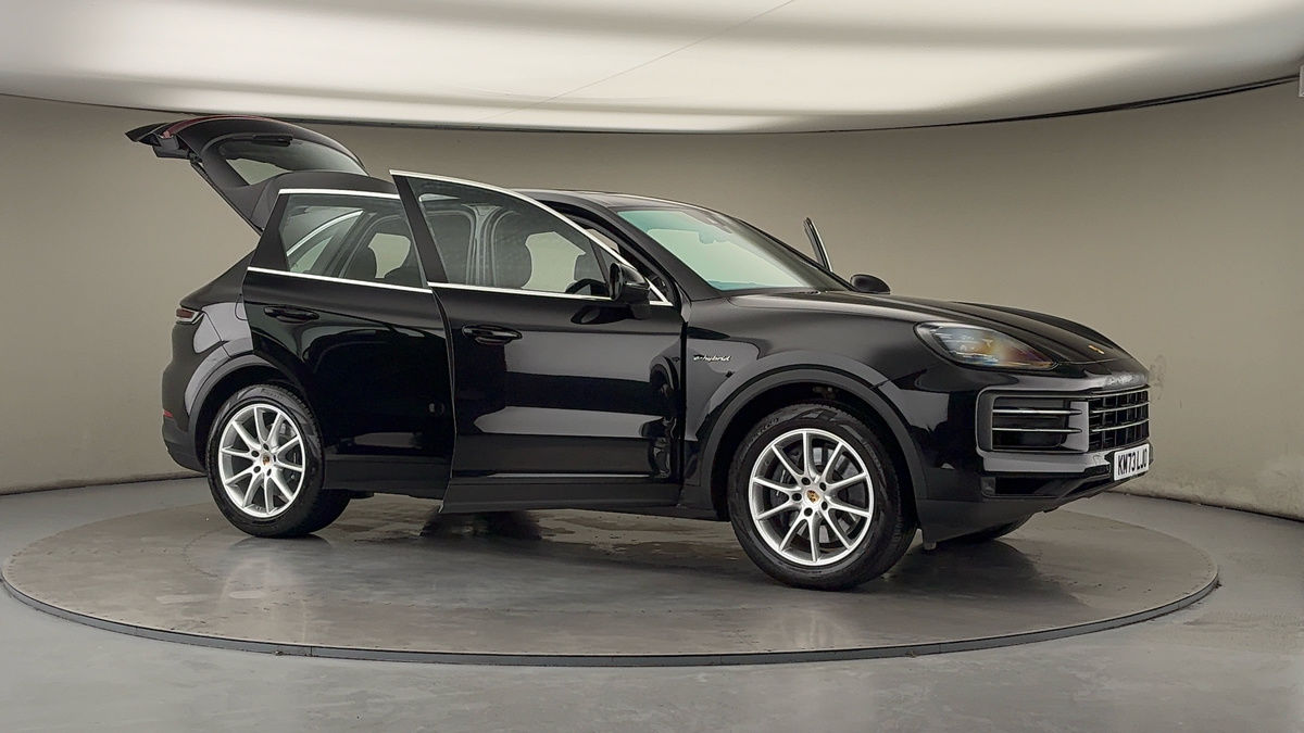 More views of Porsche Cayenne