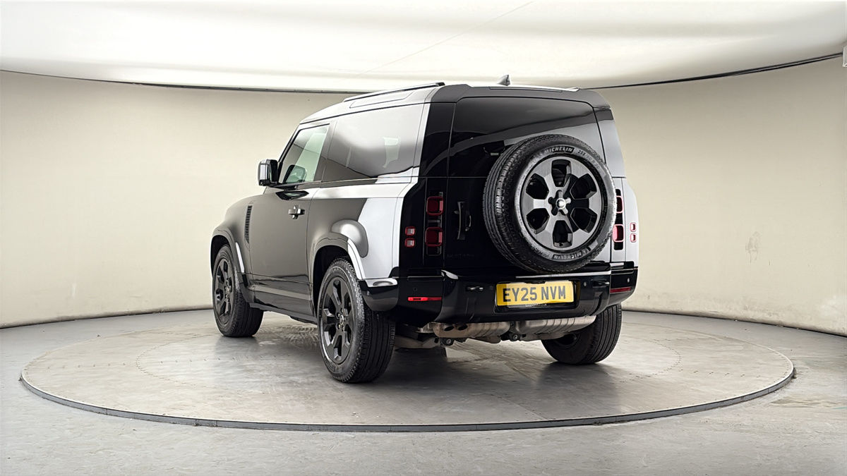 More views of Land Rover Defender 90