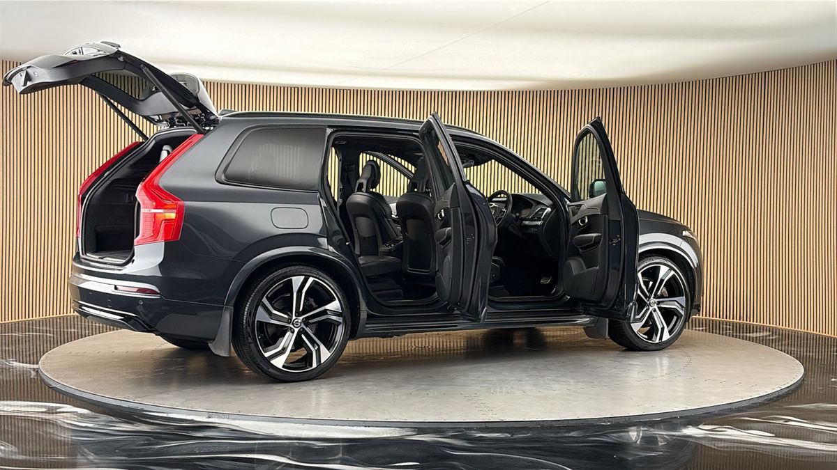 More views of Volvo XC90