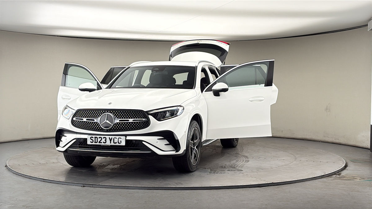 More views of Mercedes-Benz GLC