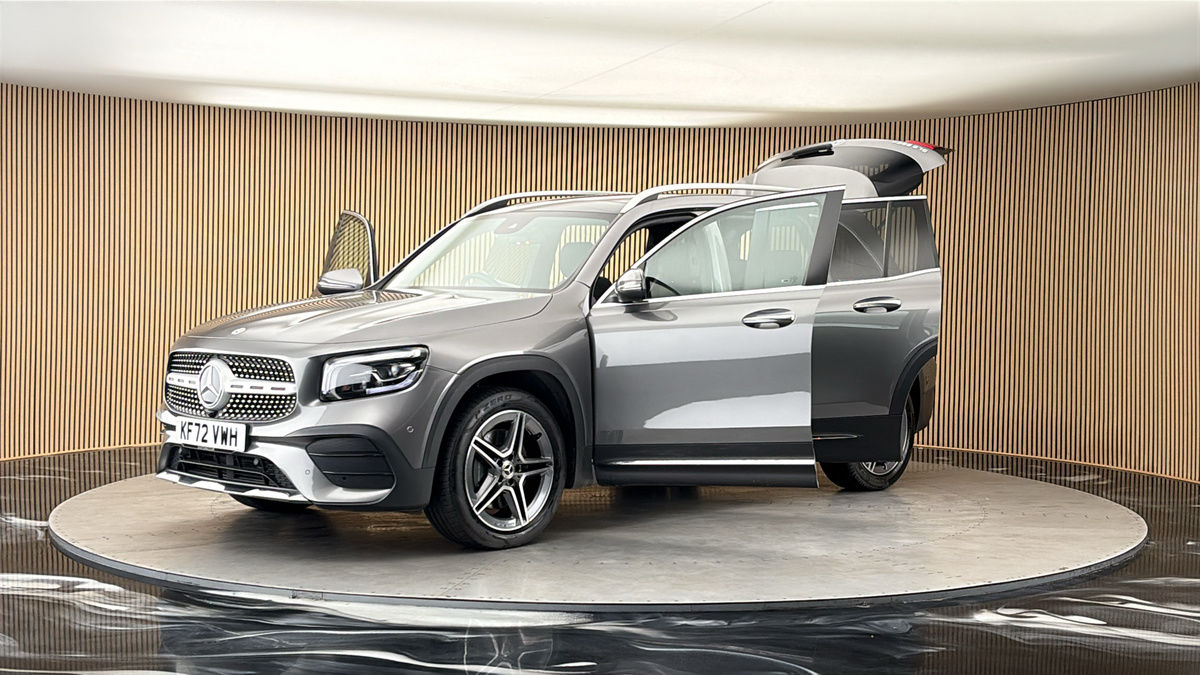 Mercedes-Benz GLB Image 22