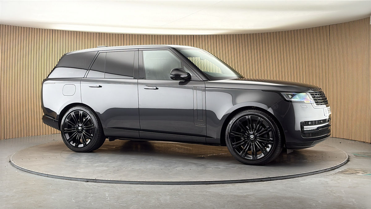 More views of Land Rover Range Rover