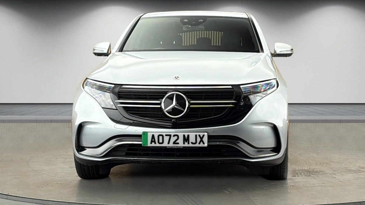 Mercedes-Benz EQC Image 3
