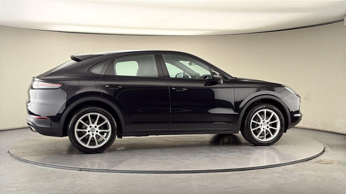 More views of Porsche Cayenne
