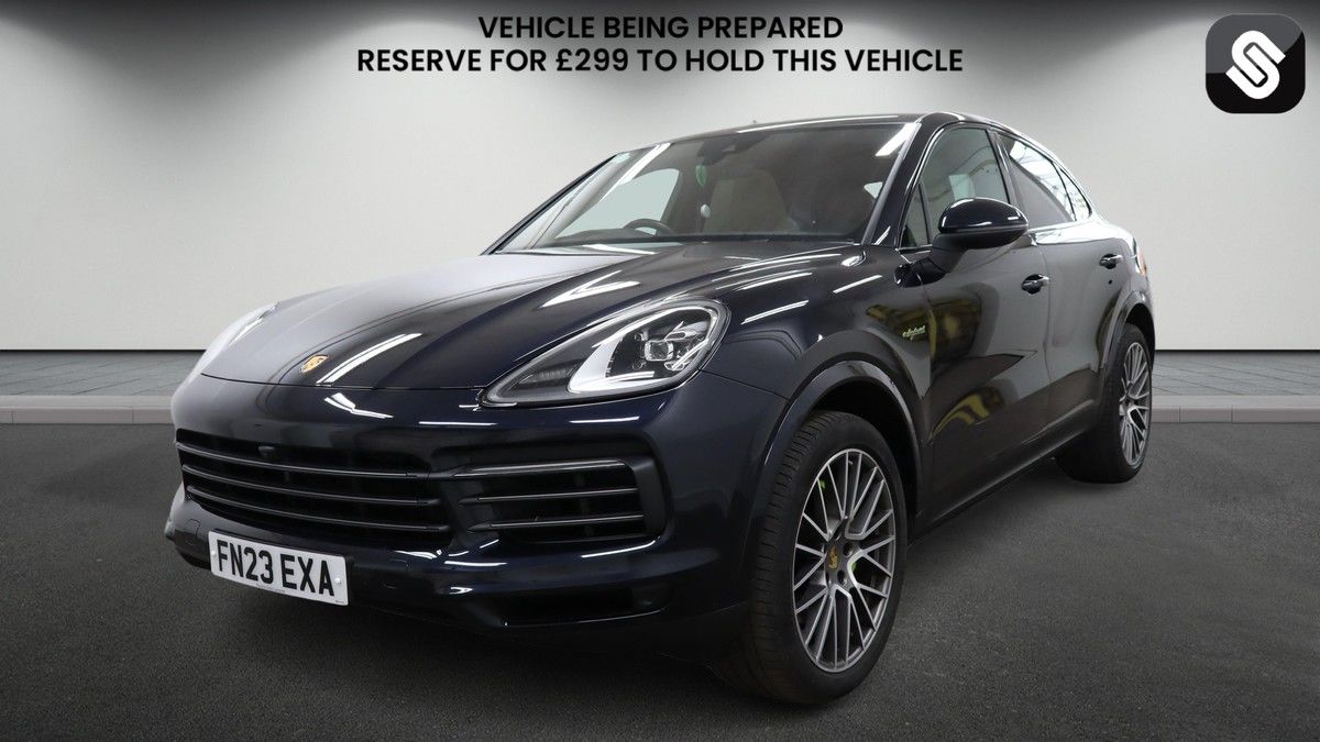 Porsche Cayenne Image 2